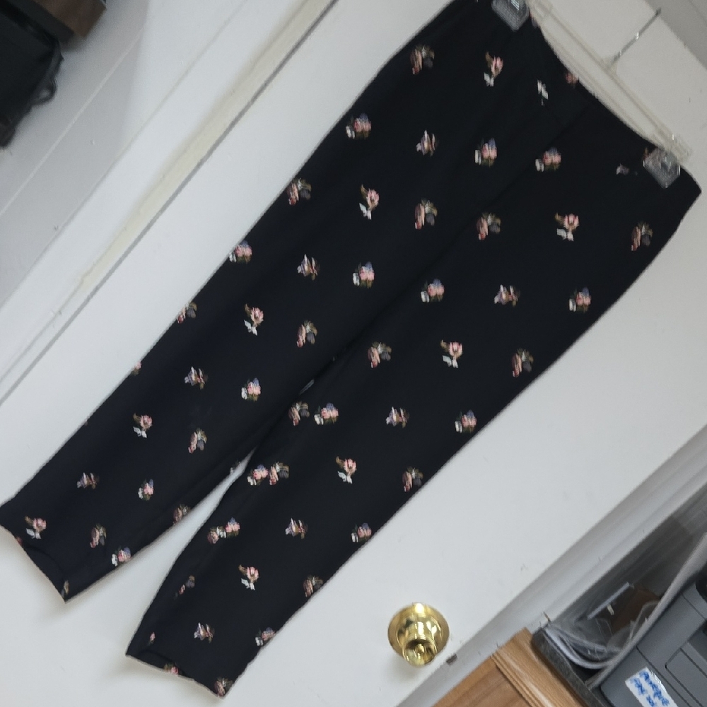 Ann Taylor Black Floral